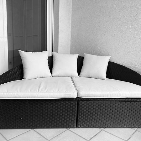 Luxury Penthouse Apartment With 3 Balconies -2 Bedrooms -Petrus View & Parking Luxemburgo Exterior foto