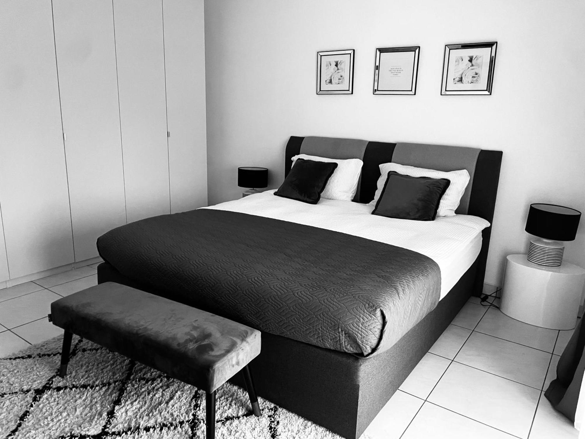 Luxury Penthouse Apartment With 3 Balconies -2 Bedrooms -Petrus View & Parking Luxemburgo Exterior foto